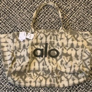 ALO Yoga Gray and Cream Women's Tote Bag